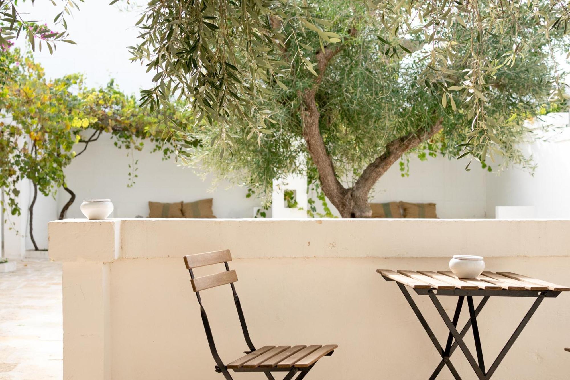 Oltre Gli Ulivi Bed & Breakfast Ostuni Ngoại thất bức ảnh