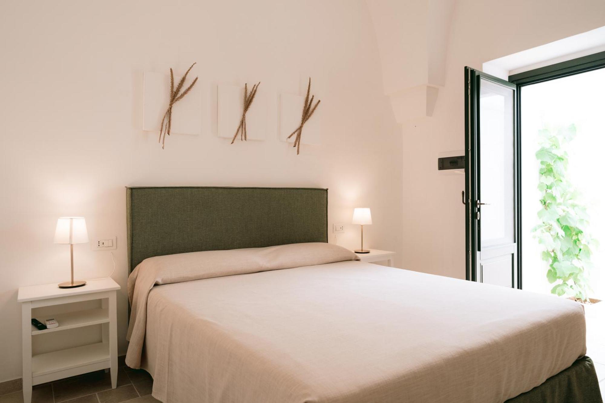 Oltre Gli Ulivi Bed & Breakfast Ostuni Ngoại thất bức ảnh