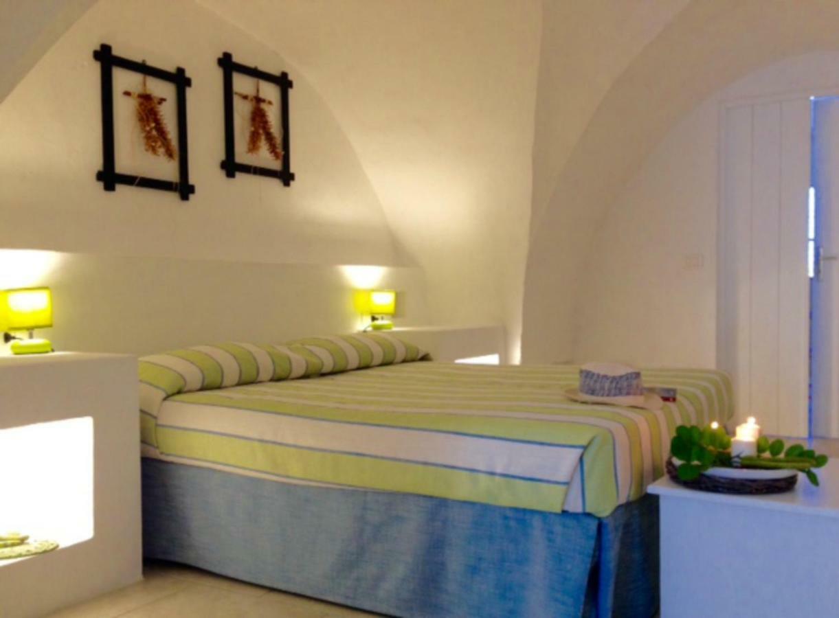 Oltre Gli Ulivi Bed & Breakfast Ostuni Ngoại thất bức ảnh